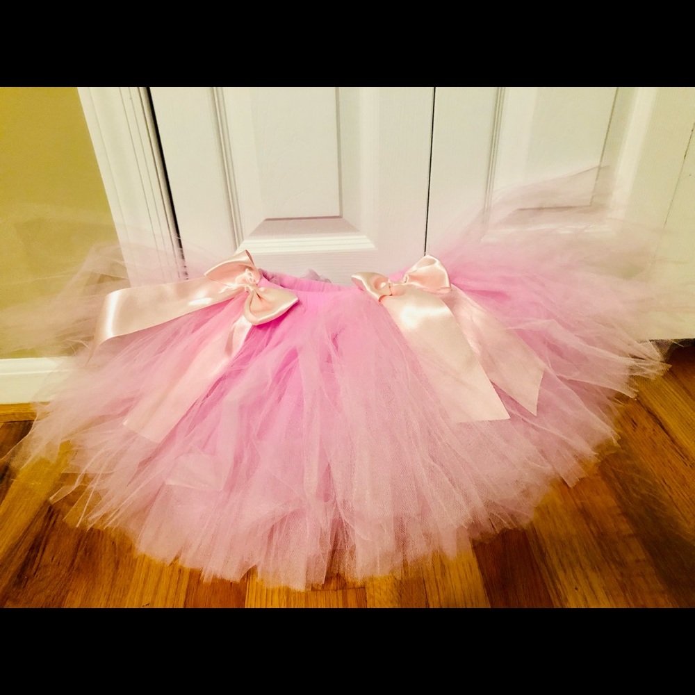 Size 3-4 years old custom stitched tutu skirt